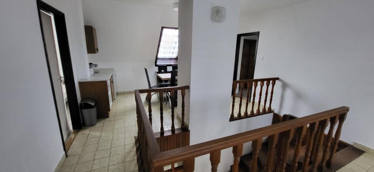 Aniiza Apartman Orvenyes Exteriör bild