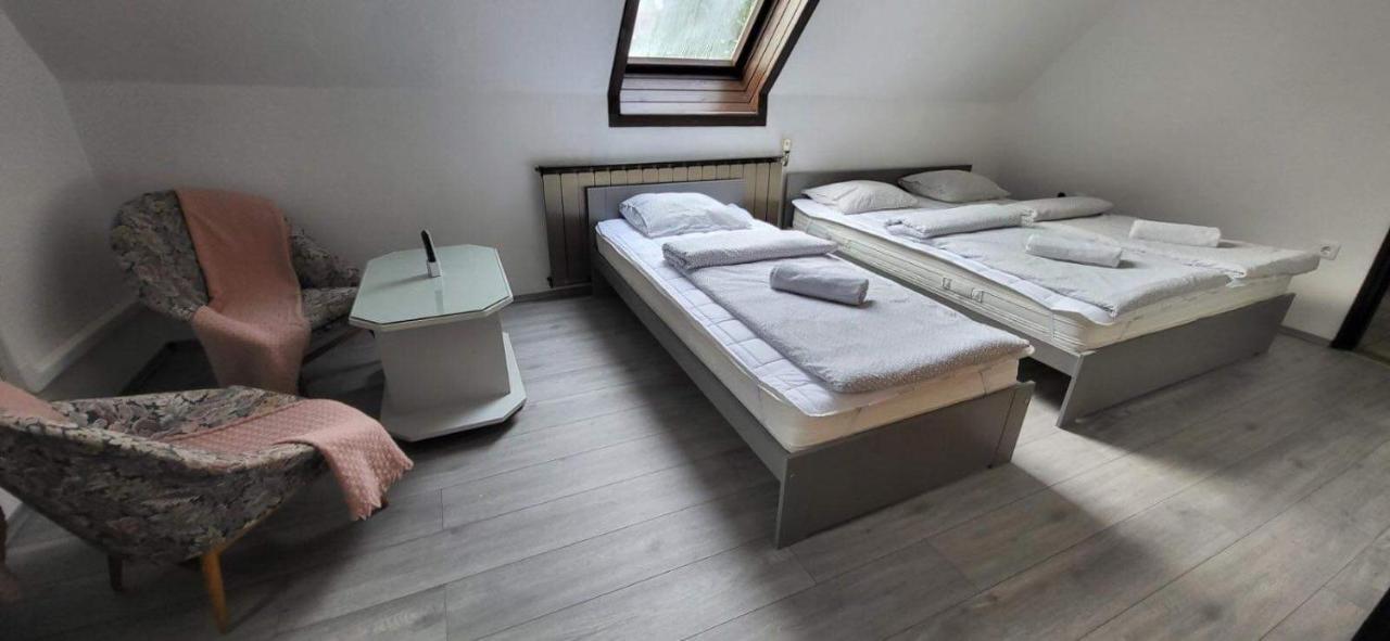 Aniiza Apartman Orvenyes Exteriör bild